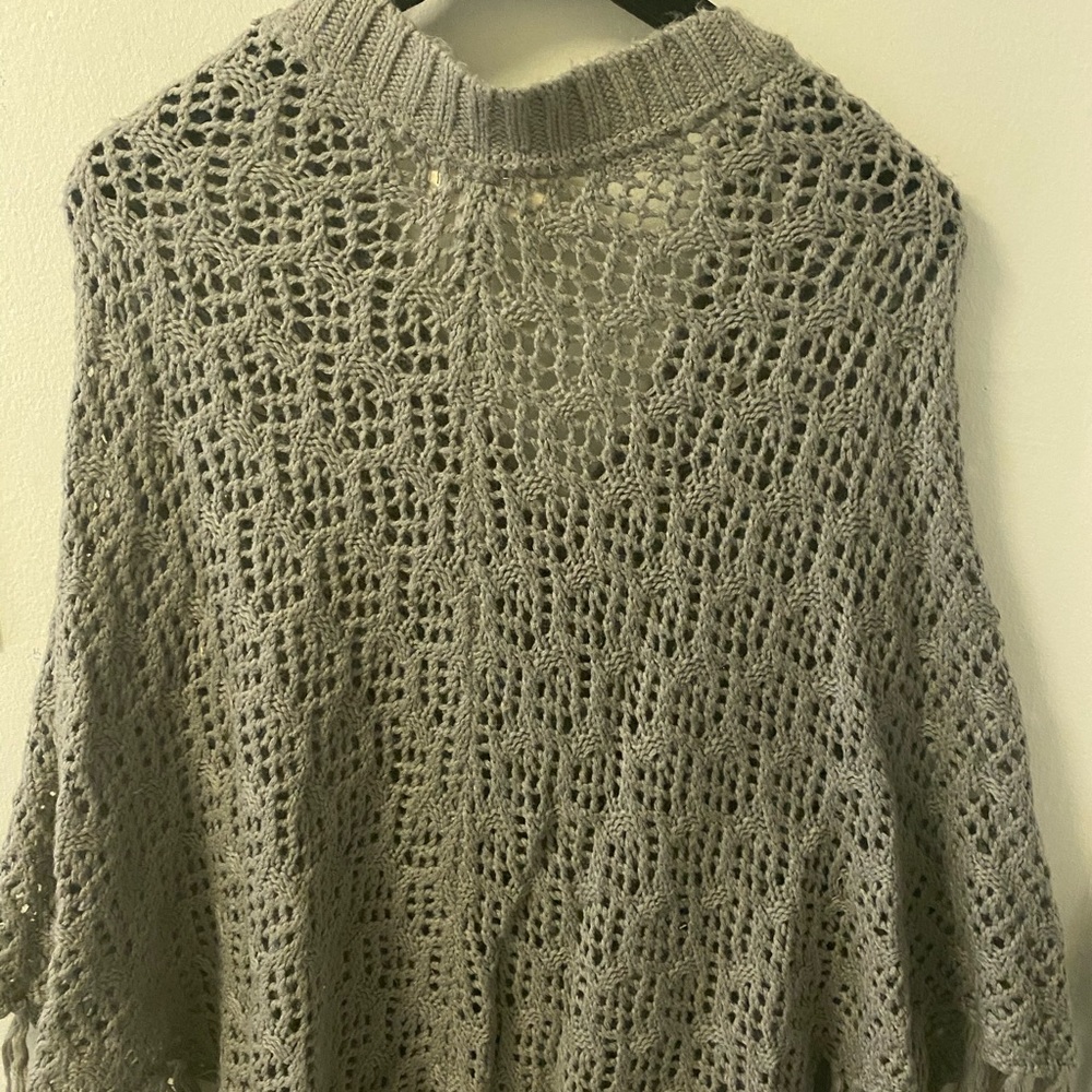 Shawl - Picture 2 of 2